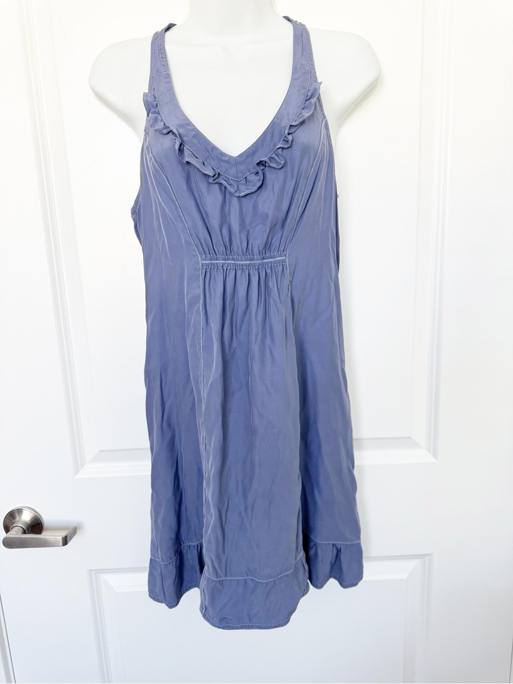 Urban Outfitters Kimchi Blue 100% Silk Ruffled Baby Doll Dress Small